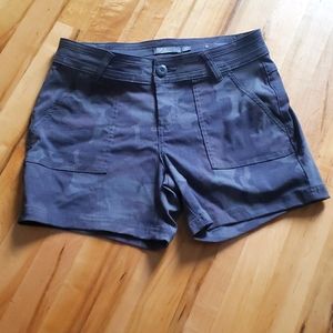 PrAna Olivia short 4" - size 4